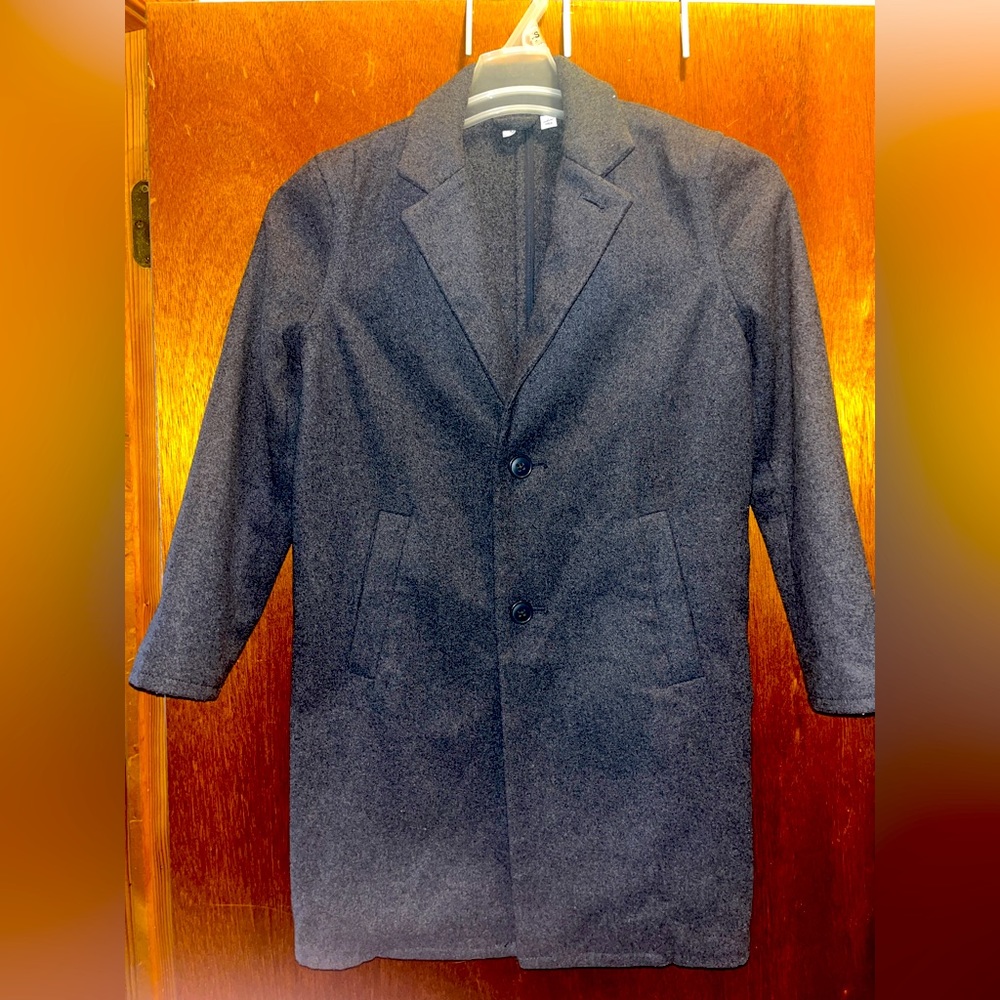 Youth’s Grey Gap trench coat